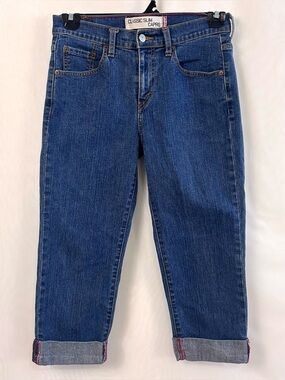 Levi’s Women’s Classic Slim Cuffed Capri Jeans / Sz 8